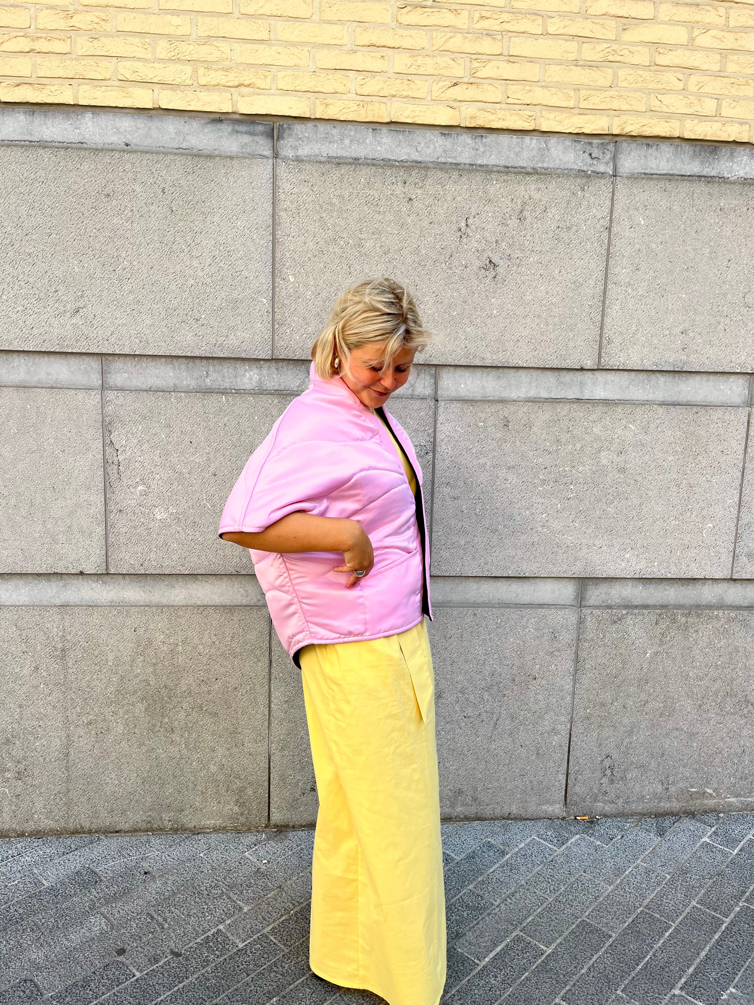 OFF-THE-SHOULDER DRESS BUTTER YELLOW