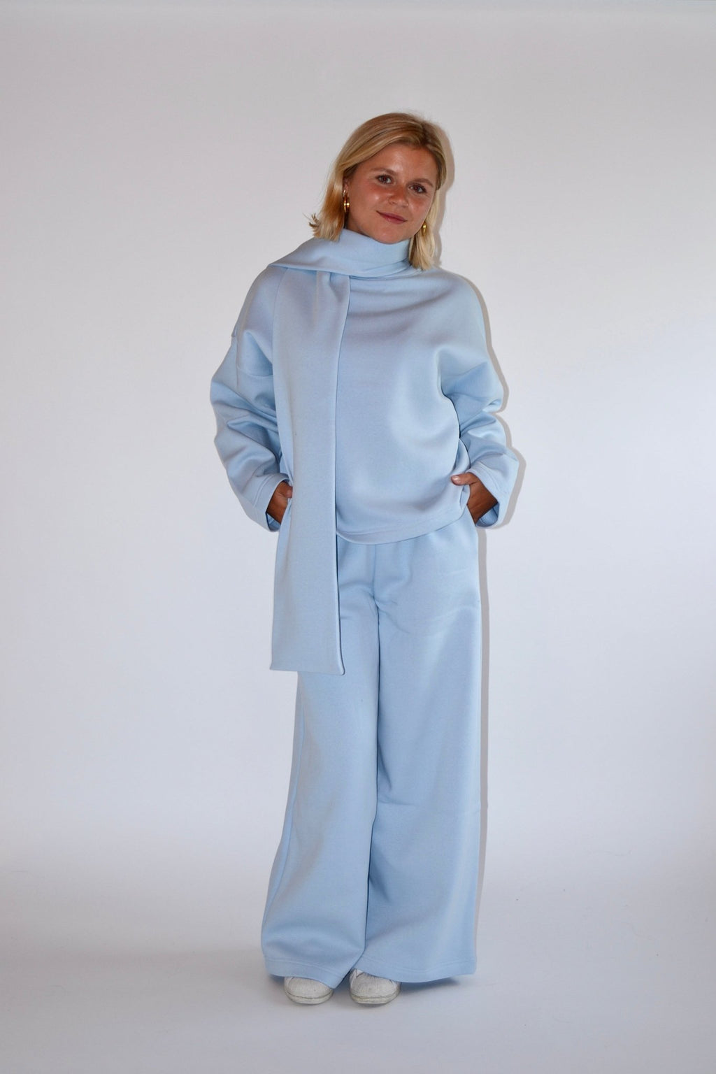COMING SOON - EASY SET SWEATER & SCARF - LIGHT BLUE - WHERE'ELS