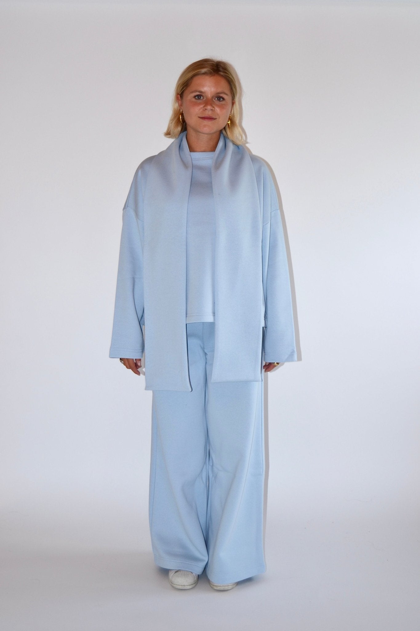 COMING SOON - EASY SET SWEATER & SCARF - LIGHT BLUE - WHERE'ELS