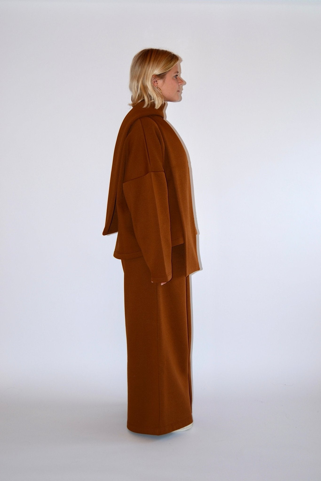 EASY SET SWEATER & SCARF - BROWN - WHERE'ELS
