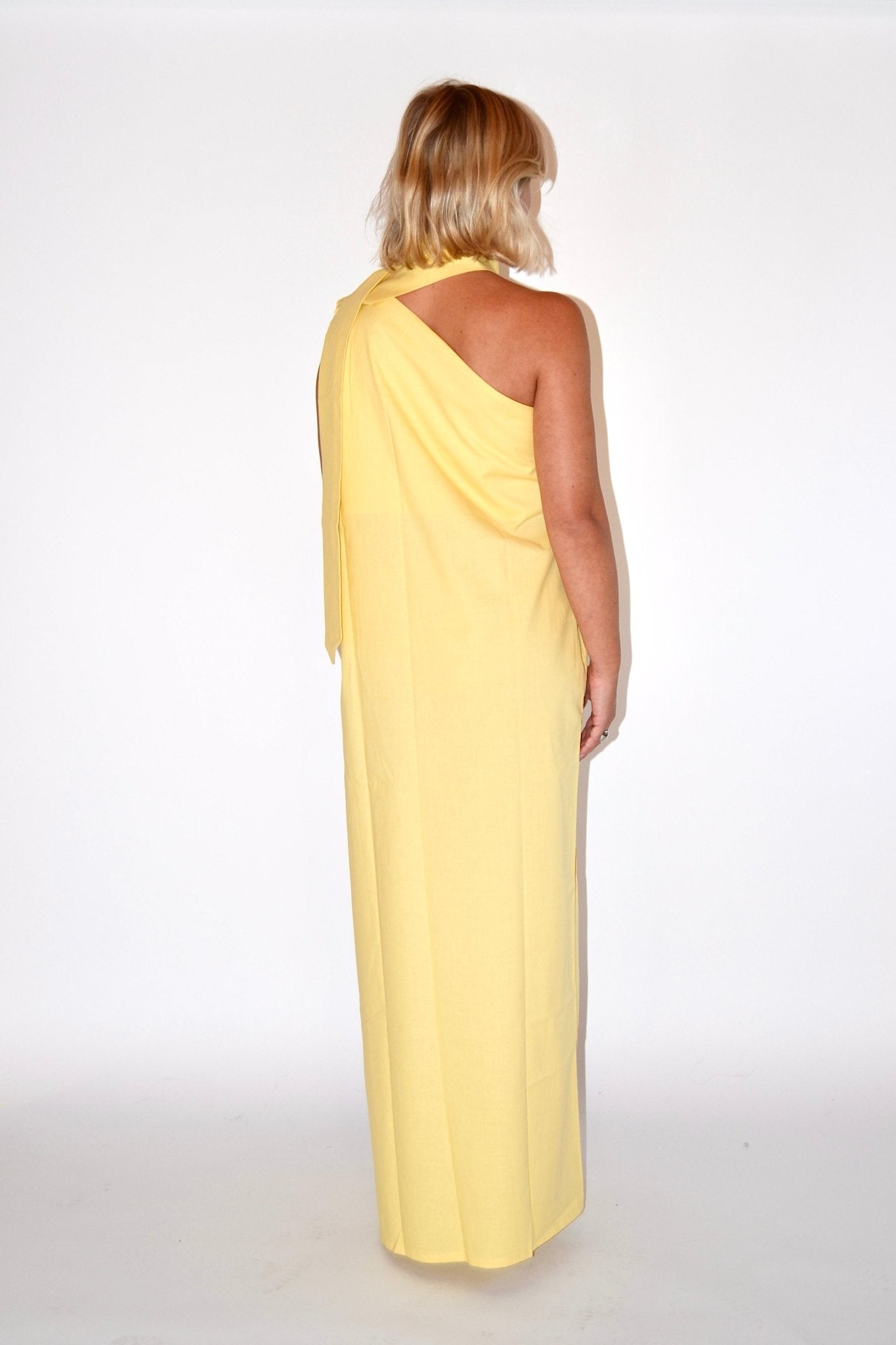 OFF - THE - SHOULDER DRESS BUTTER YELLOW - WHERE'ELS