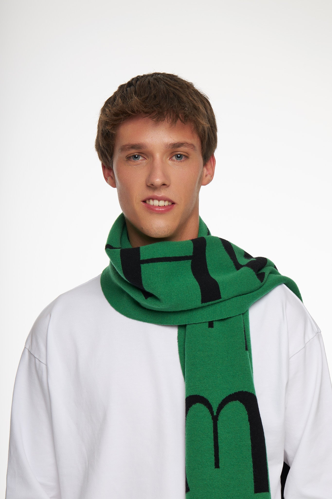 SCARF BLACK/GREEN - WHERE'ELS